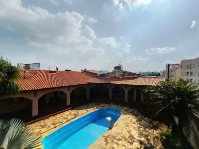 Casa com 4 Quartos para alugar, 441m² no Caxangá, Suzano