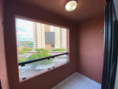 Apartamento com 2 Quartos para alugar, 58m² no Candelária, Natal