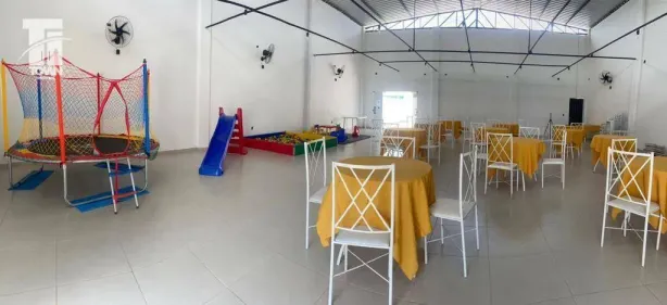 Galpão/Depósito/Armazém à venda, 180m² no Jardim Atlântico Central (Itaipuaçu), Maricá