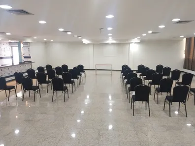 Ponto Comercial para alugar, 230m² no Taquara, Rio de Janeiro