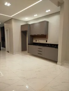 Casa de Condomínio com 3 Quartos para alugar, 150m² no Ponta Negra, Manaus