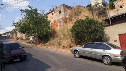 Lote/Terreno à venda, 495m² no Jardim dos Comerciários (Venda Nova), Belo Horizonte