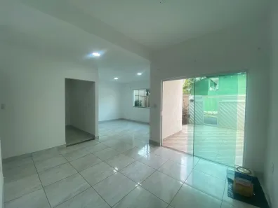 Casa com 2 Quartos para alugar, 85m² no Campo Grande, Rio de Janeiro