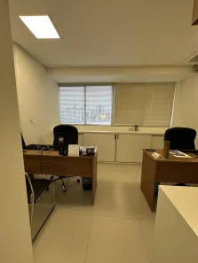 Sala Comercial à venda, 28m² no Brotas, Salvador