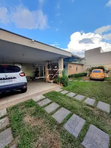 Casa com 4 Quartos à venda, 302m² no Vila Santo Antônio, Rio Claro