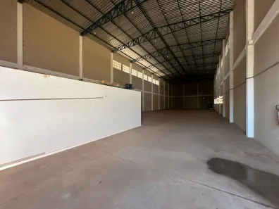 Galpão/Depósito/Armazém para alugar, 750m² no Plano Diretor Sul, Palmas