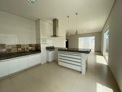 Casa com 3 Quartos à venda, 213m² no Loteamento Jardins Siena, Araguaína