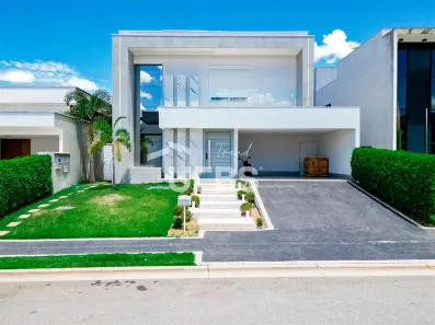 Casa de Condomínio com 4 Quartos à venda, 360m² no Jardins Valência, Goiânia