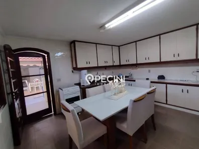 Casa com 3 Quartos à venda, 201m² no Saúde, Rio Claro