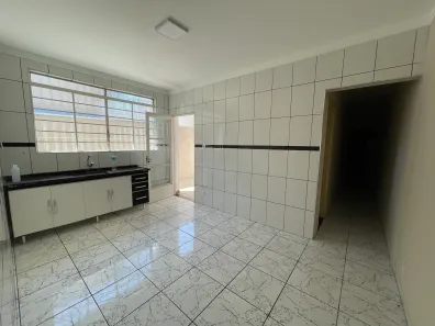 Casa com 2 Quartos à venda, 90m² no Vila São Geraldo, Taubaté