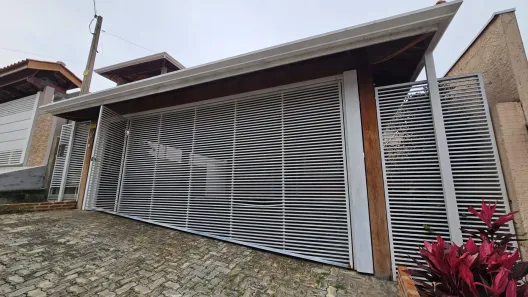 Casa de Condomínio com 2 Quartos para venda ou aluguel, 250m² no , Piracaia