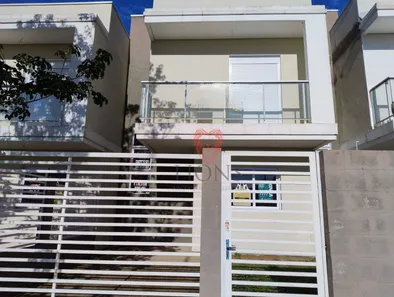 Sobrado com 2 Quartos para venda ou aluguel, 67m² no Oriço, Gravataí