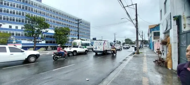 Ponto Comercial para alugar, 1126m² no Água de Meninos, Salvador