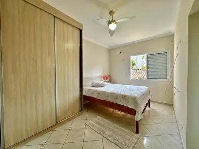 Sobrado com 4 Quartos à venda, 264m² no Jardim Las Palmas, Guarujá