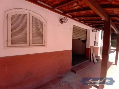Ponto Comercial para alugar, 80m² no Carangola, Petrópolis