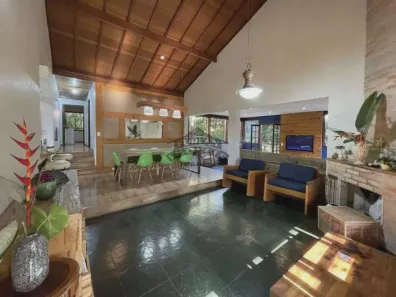 Casa de Condomínio com 4 Quartos à venda, 220m² no Jardim Ana Estela, Carapicuíba
