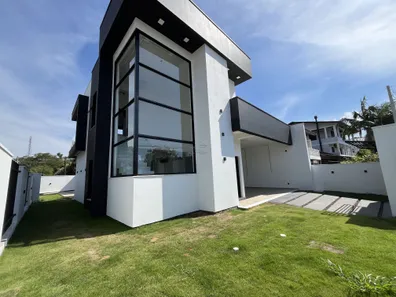 Sobrado com 2 Quartos à venda, 229m² no Centro, Nova Santa Rita