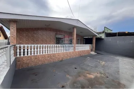 Casa com 2 Quartos à venda, 132m² no Japiim, Manaus