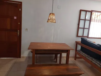 Casa de Condomínio com 3 Quartos para alugar, 140m² no Ogiva, Cabo Frio