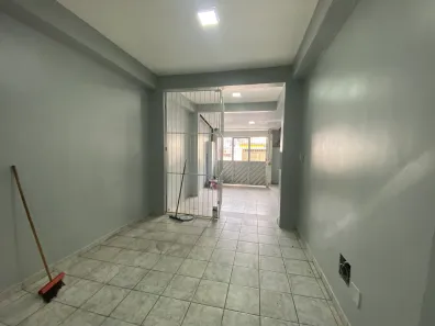 Sobrado com 4 Quartos para alugar, 400m² no Adrianópolis, Manaus