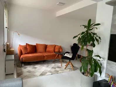 Casa de Condomínio com 2 Quartos para alugar, 100m² no Vila Oliveira, Mogi das Cruzes