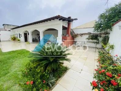Casa com 3 Quartos para venda ou aluguel, 300m² no Campo Grande, Rio de Janeiro