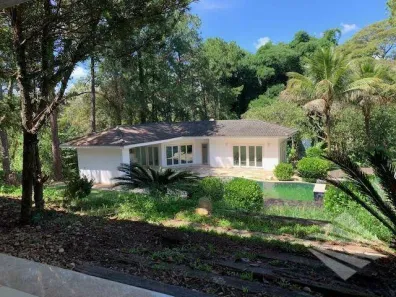 Casa de Condomínio com 3 Quartos para alugar, 650m² no Chácaras Cataguá, Taubaté