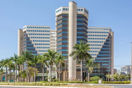 Sala Comercial para alugar, 100m² no Asa Norte, Brasília