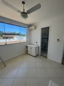 Casa de Condomínio com 5 Quartos para venda ou aluguel, 220m² no Portão, Lauro de Freitas