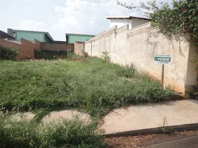 Lote/Terreno à venda, 1m² no Jardim dos Ipês, Araraquara