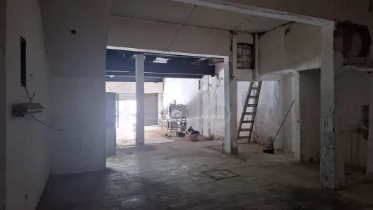 Ponto Comercial para alugar, 245m² no Copacabana, Rio de Janeiro