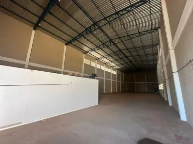 Galpão/Depósito/Armazém para alugar, 750m² no Plano Diretor Sul, Palmas