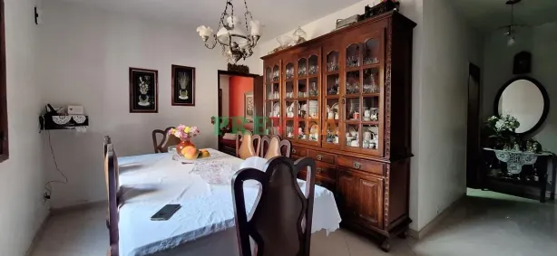 Casa com 6 Quartos à venda, 300m² no São Lucas, Belo Horizonte