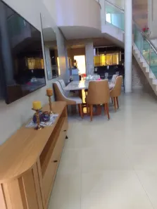 Sobrado com 6 Quartos à venda, 400m² no Setor Central, Brasília