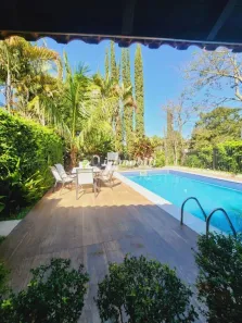 Casa de Condomínio com 4 Quartos para venda ou aluguel, 320m² no Chácara dos Lagos, Carapicuíba