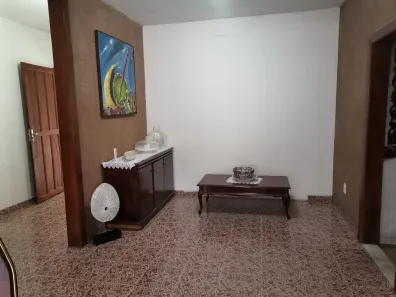 Sobrado com 4 Quartos à venda, 400m² no Adrianópolis, Manaus