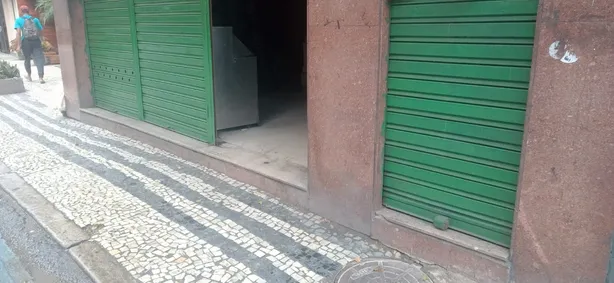 Galpão/Depósito/Armazém para alugar, 100m² no Copacabana, Rio de Janeiro