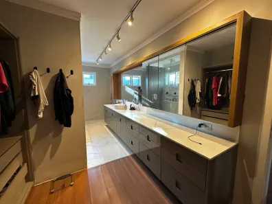 Casa de Condomínio com 4 Quartos para venda ou aluguel, 600m² no Independência, Taubaté