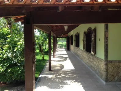 Fazenda/Sítio com 5 Quartos à venda, 258m² no Bacaxá (Bacaxá), Saquarema
