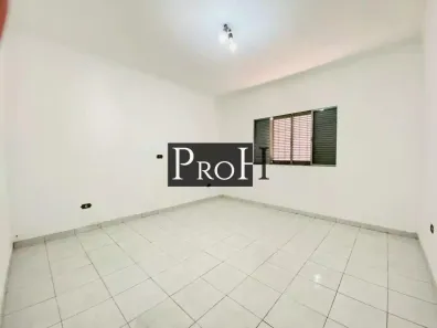 Sobrado com 3 Quartos para alugar, 256m² no Piraporinha, Diadema