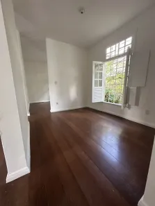 Sala Comercial com 8 Quartos para alugar, 180m² no Santa Efigênia, Belo Horizonte