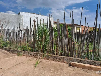 Lote/Terreno à venda, 256m² no Dois Córregos, Dois Córregos