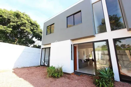 Sobrado com 2 Quartos à venda, 62m² no São Lucas, Viamão