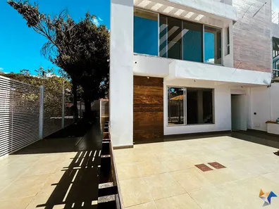 Casa com 4 Quartos à venda, 195m² no Asa Sul, Brasília