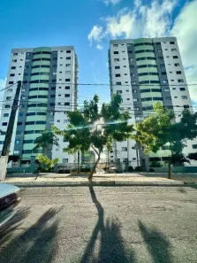 Apartamento com 3 Quartos para alugar, 102m² no Candelária, Natal