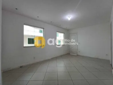 Casa de Condomínio com 3 Quartos para alugar, 140m² no Vila Valqueire, Rio de Janeiro