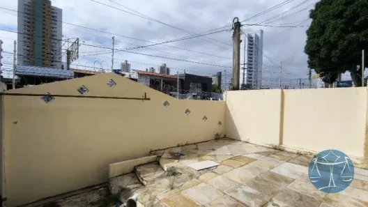 Casa com 4 Quartos para alugar, 260m² no Candelária, Natal