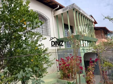 Casa com 5 Quartos à venda, 232m² no Ipê, Belo Horizonte