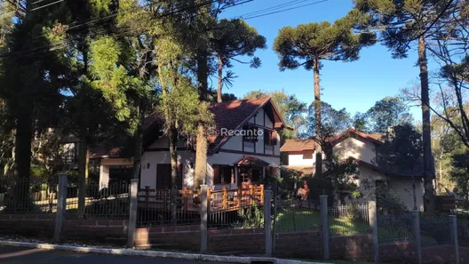 Casa com 4 Quartos à venda, 220m² no Ipê Amarelo, Gramado