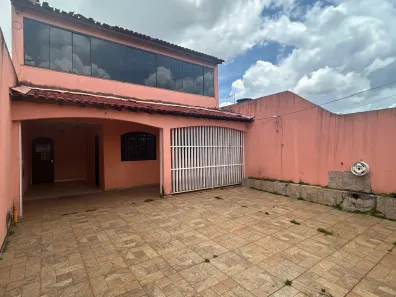 Casa com 3 Quartos à venda, 145m² no Ceilândia Sul, Brasília